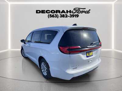 2024 Chrysler Pacifica, $22699. Photo 5