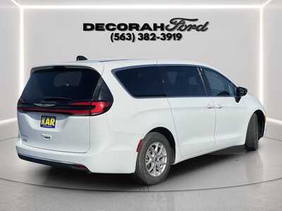 2024 Chrysler Pacifica, $22699. Photo 7