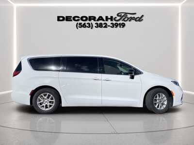 2024 Chrysler Pacifica, $22699. Photo 8