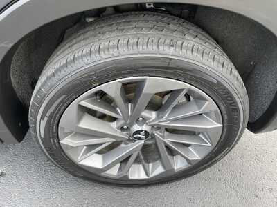2024 Mitsubishi Outlander, $23999. Photo 10