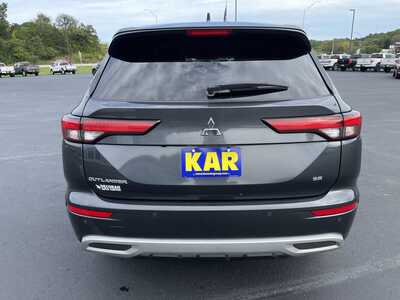 2024 Mitsubishi Outlander, $23999. Photo 8