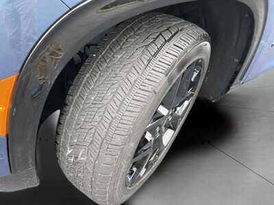 2026 Chevrolet Traverse, $56000. Photo 11