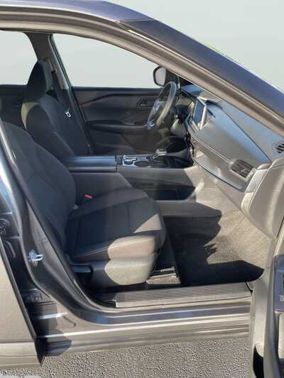 2024 Nissan Rogue, $21000. Photo 11