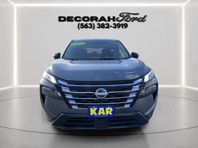 2024 Nissan Rogue, $21000. Photo 2