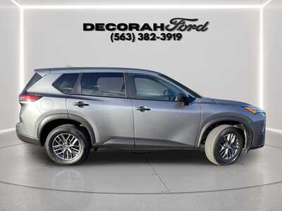 2024 Nissan Rogue, $21000. Photo 8