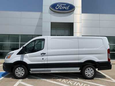 2021 Ford Transit-250, $35998. Photo 4