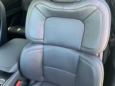 2025 Lincoln Aviator, $73682. Photo 11