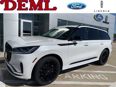 2025 Lincoln Aviator, $73682. Photo 1