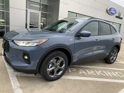2025 Ford Escape, $34802. Photo 2
