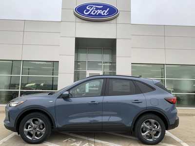 2025 Ford Escape, $34802. Photo 4