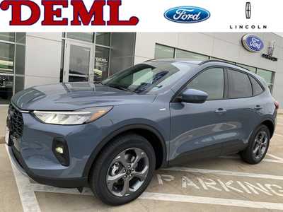 2025 Ford Escape, $34802. Photo 1