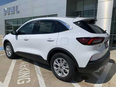 2025 Ford Escape, $31452. Photo 3