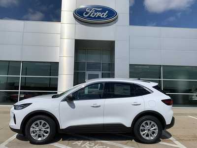 2025 Ford Escape, $31452. Photo 4