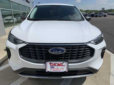 2025 Ford Escape, $31452. Photo 5