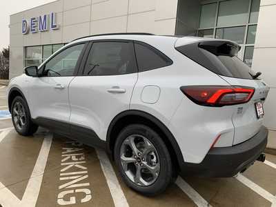 2025 Ford Escape, $33498. Photo 3
