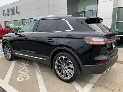 2021 Lincoln Nautilus, $32998. Photo 3