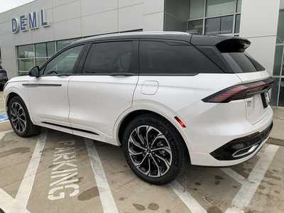 2025 Lincoln Nautilus, $61613. Photo 3