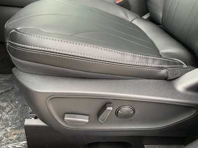 2025 Ford Escape, $39161. Photo 11