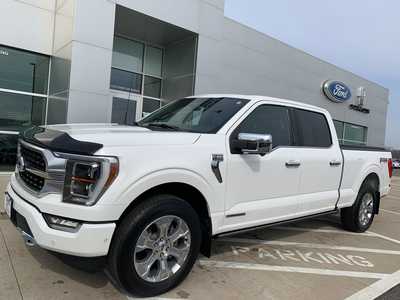 2021 Ford F150 Crew Cab, $44998. Photo 2