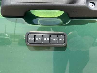 2025 Ford Maverick, $33605. Photo 9