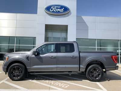 2022 Ford F150 Crew Cab, $36998. Photo 4