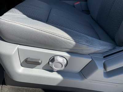 2013 Ford F150 Crew Cab, $13998. Photo 11