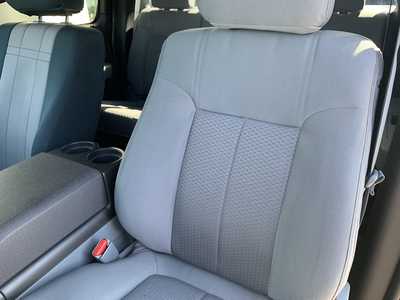 2013 Ford F150 Crew Cab, $13998. Photo 12