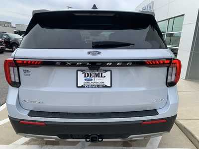 2025 Ford Explorer, $44854. Photo 6