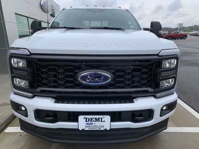 2025 Ford F350 Crew Cab, $58998. Photo 5