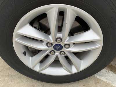 2018 Ford Edge, $13998. Photo 11