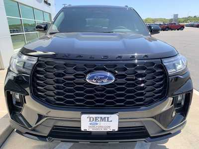 2025 Ford Explorer, $48595. Photo 5