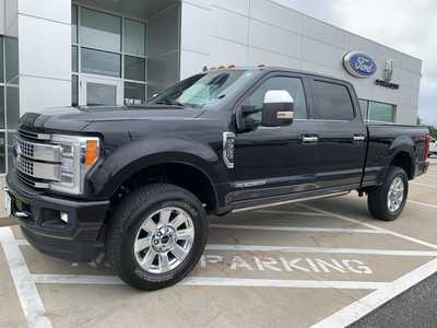 2019 Ford F350 Crew Cab, $46998. Photo 2