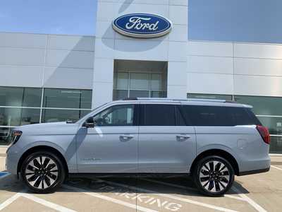 2025 Ford Expedition Max, $83705. Photo 4