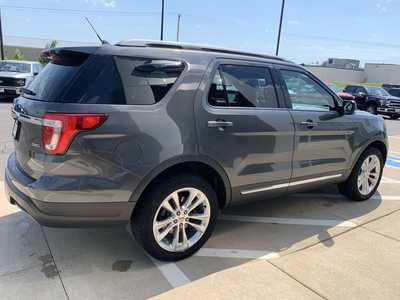 2019 Ford Explorer, $16998. Photo 8