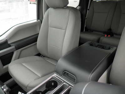 2020 Ford F150 Crew Cab, $27998. Photo 11