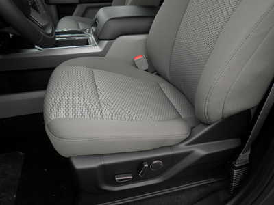 2020 Ford F150 Crew Cab, $27998. Photo 9