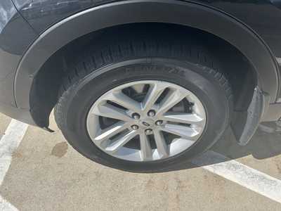 2015 Ford Explorer, $9998. Photo 9