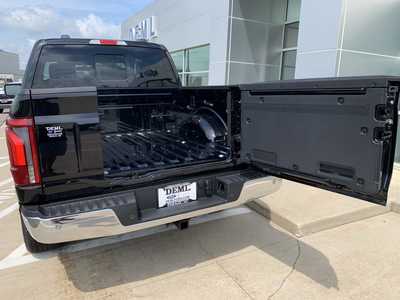 2025 Ford F150 Crew Cab, $67998. Photo 7