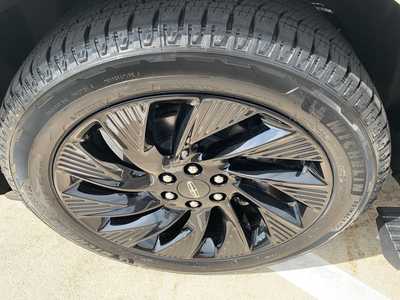 2025 Lincoln Navigator, $108940. Photo 11