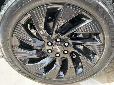 2025 Lincoln Navigator, $108940. Photo 12