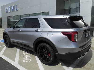 2022 Ford Explorer, $35998. Photo 3