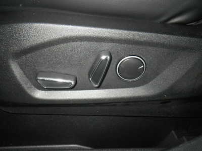 2019 Ford Edge, $17998. Photo 11