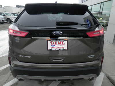 2019 Ford Edge, $17998. Photo 6