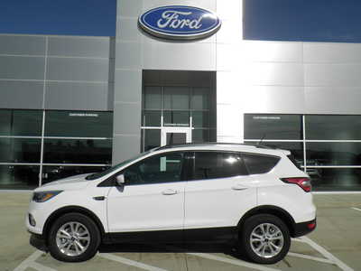 2018 Ford Escape, $15998. Photo 4