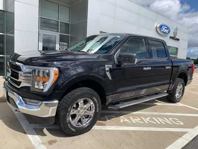 2021 Ford F150 Crew Cab, $30998. Photo 2