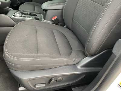 2024 Ford Escape, $23998. Photo 12