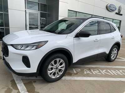 2024 Ford Escape, $23998. Photo 2