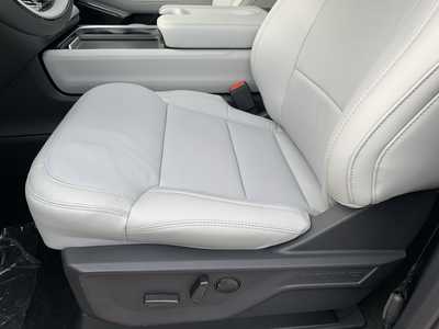 2025 Ford Expedition Max, $82998. Photo 11