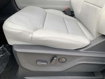 2025 Ford Expedition Max, $82998. Photo 12
