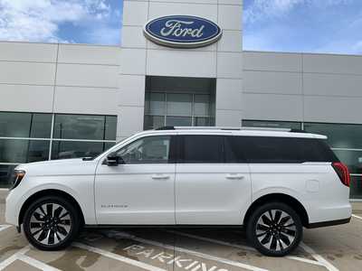2025 Ford Expedition Max, $82998. Photo 4